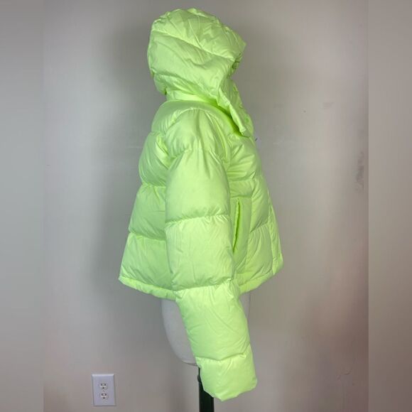 Lululemon Wunder Puff Cropped Coat 2 - Picture 4 of 5